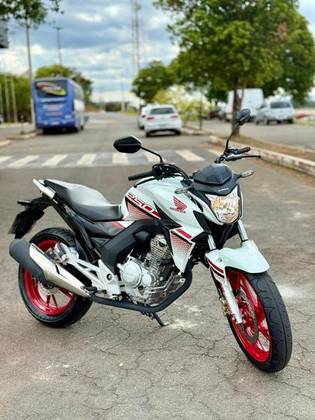HONDA CB TWISTER 